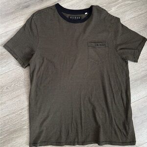 Guess T-shirt